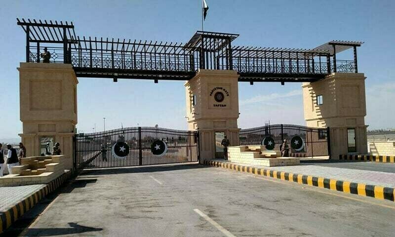 پاکستان نے ایران کے ساتھ دو سرحدی گزرگاہوں پر تجارت معطل کر دی